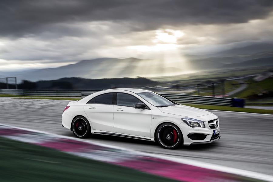 Mercedes-Benz CLA45 AMG 2014 года  (фото 39 из 110)